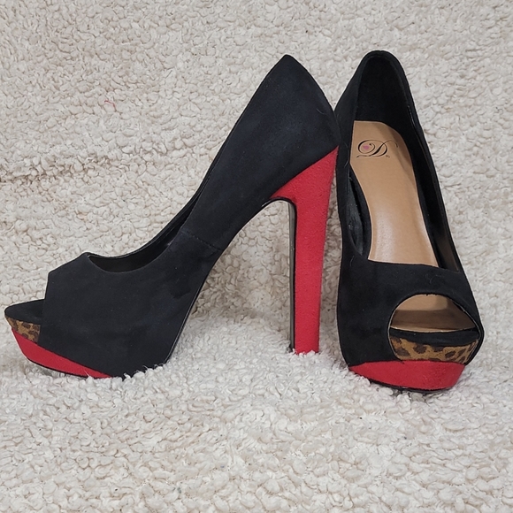 Black and Red platform high heels - Picture 2 of 8